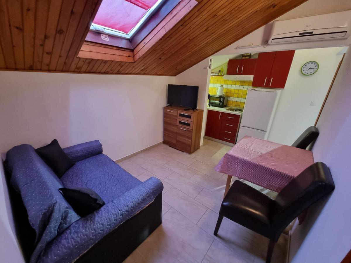 Apartments Banic Postira Zewnętrze zdjęcie