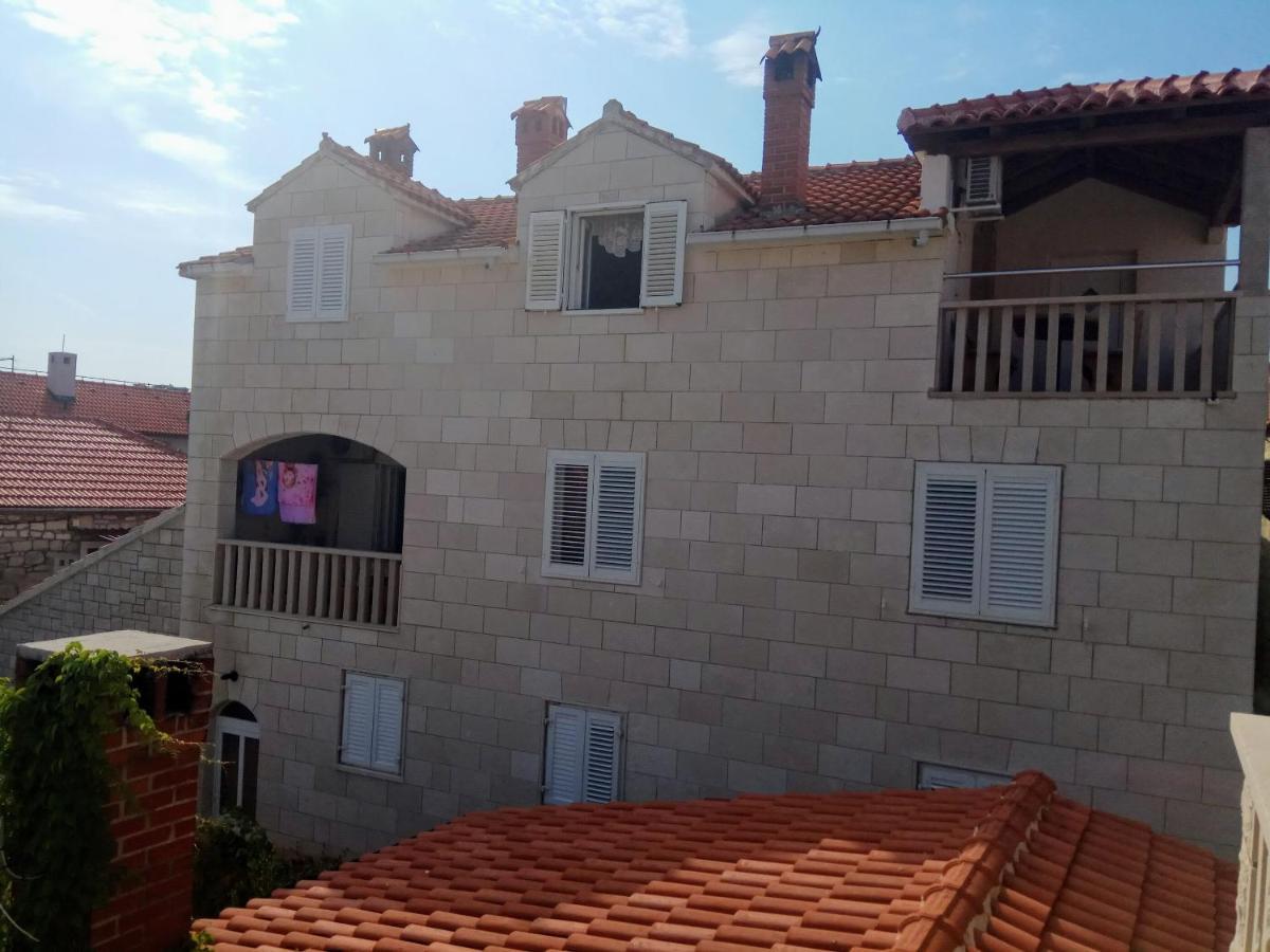 Apartments Banic Postira Zewnętrze zdjęcie