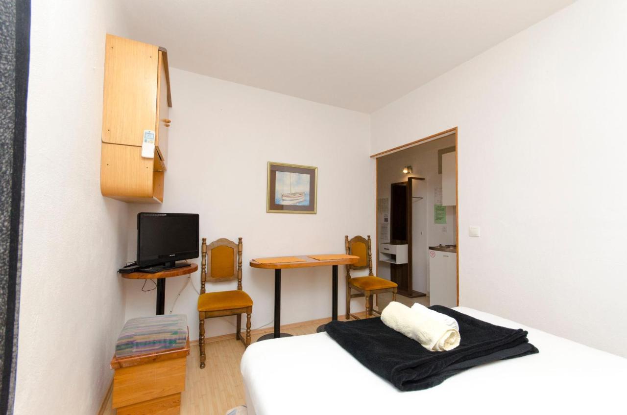 Apartments Banic Postira Zewnętrze zdjęcie
